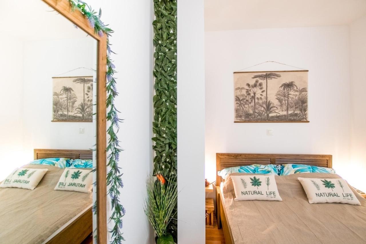 4 * Apartment Sunset Close To The Sea Kastela Exterior photo